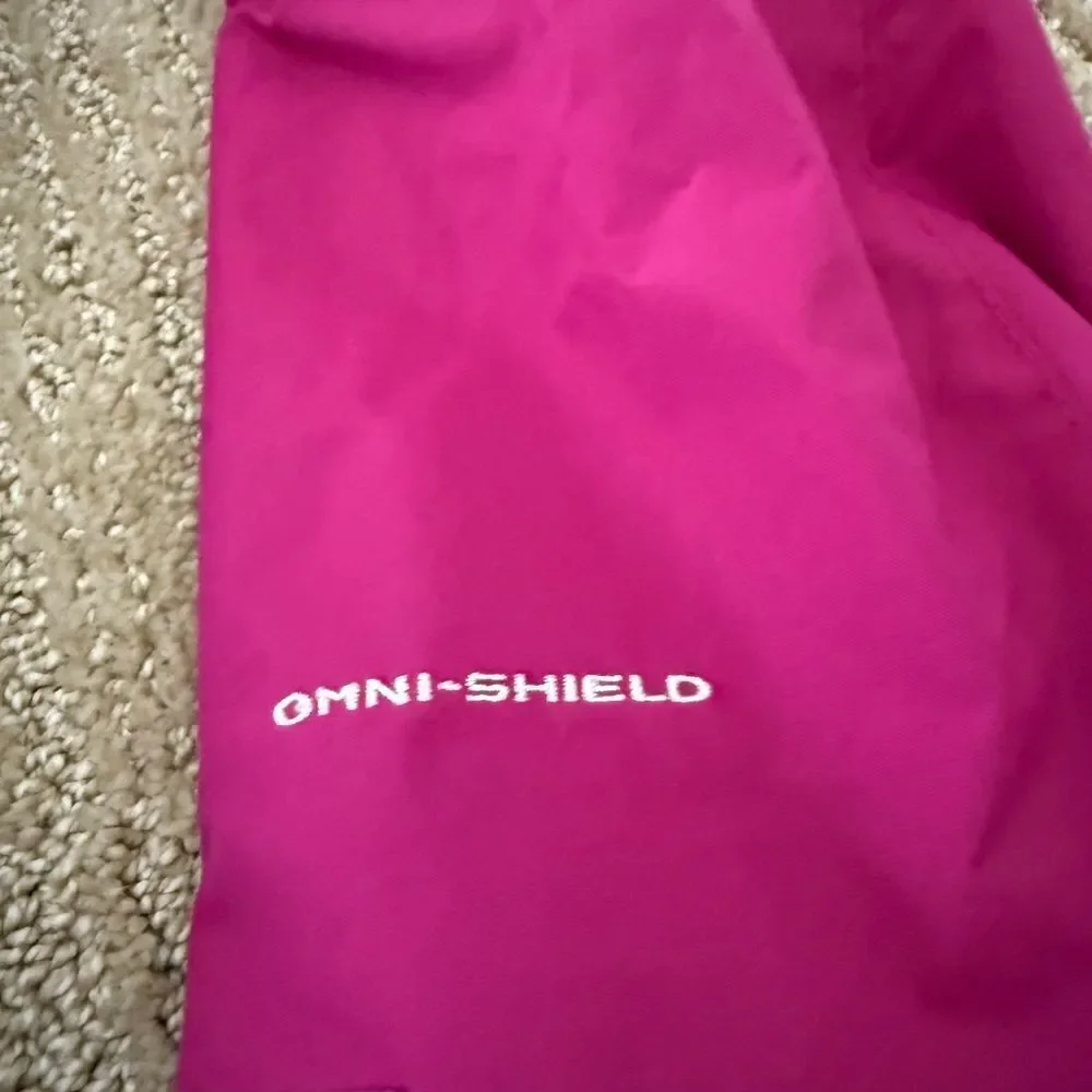 Columbia Woman's Pink Omni-shield Jacket